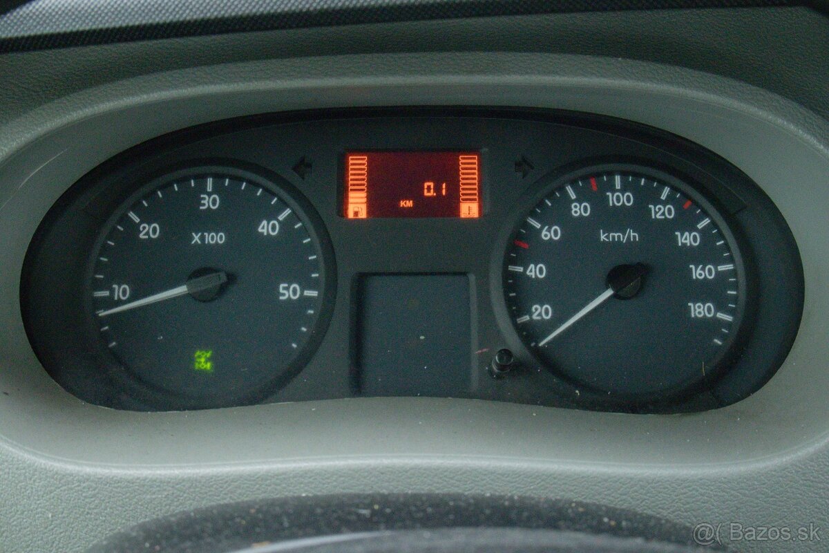 Renault Mascott ODŤAHOVKA 3.0 dCi - 6,5 tony / Ťažné,Webasto - 13