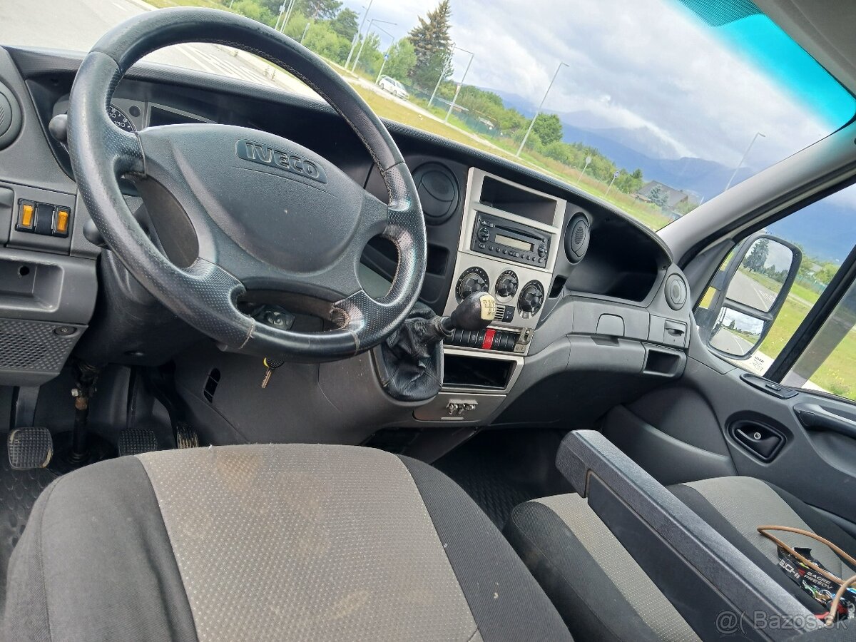Vyklápač sklapač Iveco - 13