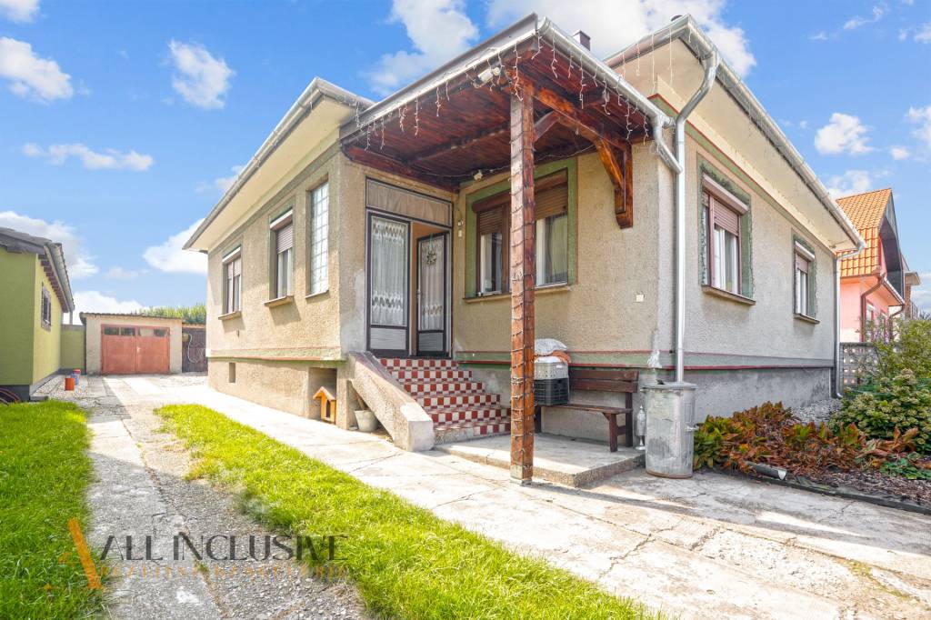 ALL INCLUSIVE | NA PREDAJ 3-IZBOVÝ RODINNÝ DOM S GARÁŽOU, HO - 13