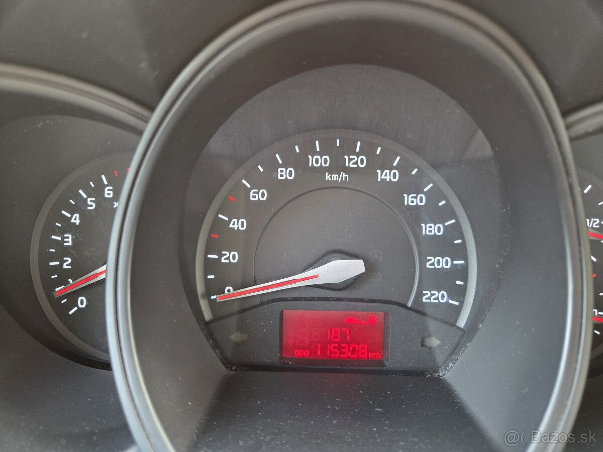 KIA Rio 1.2 - 13