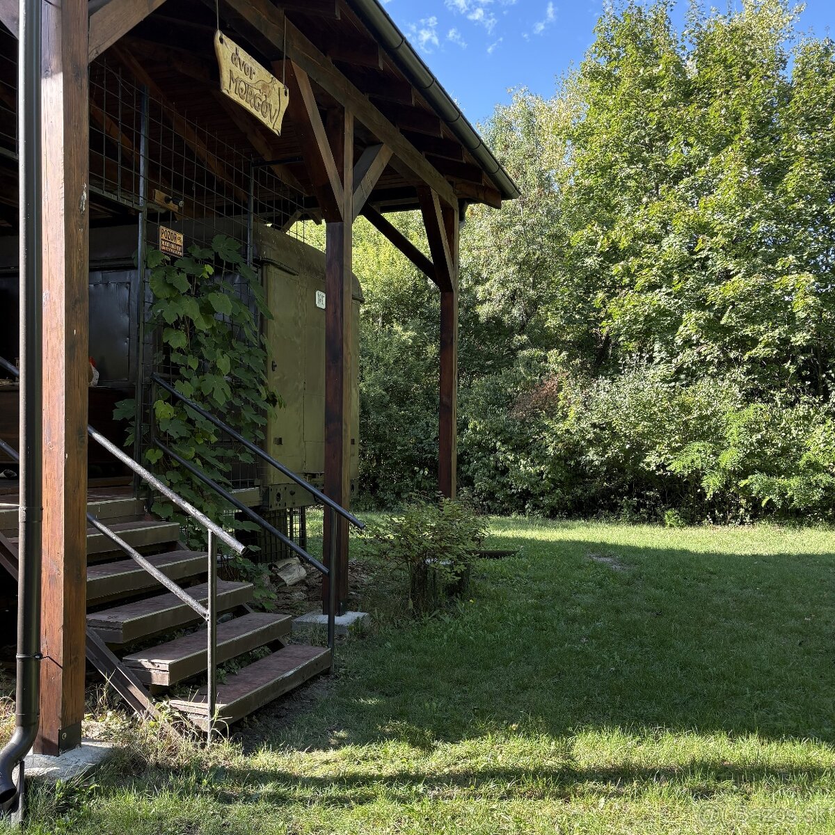 Na predaj pozemok o rozlohe 292000 m2 s poľovníckou chatou - 13