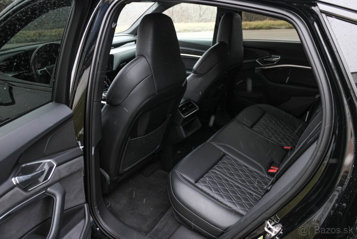 Audi E-tron S quattro - 13