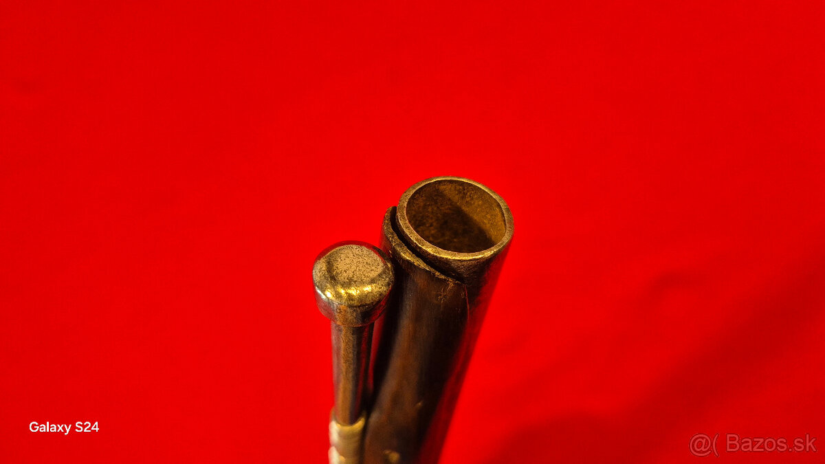 DLHÁ KRESADLOVÁ PIŠTOL - 13