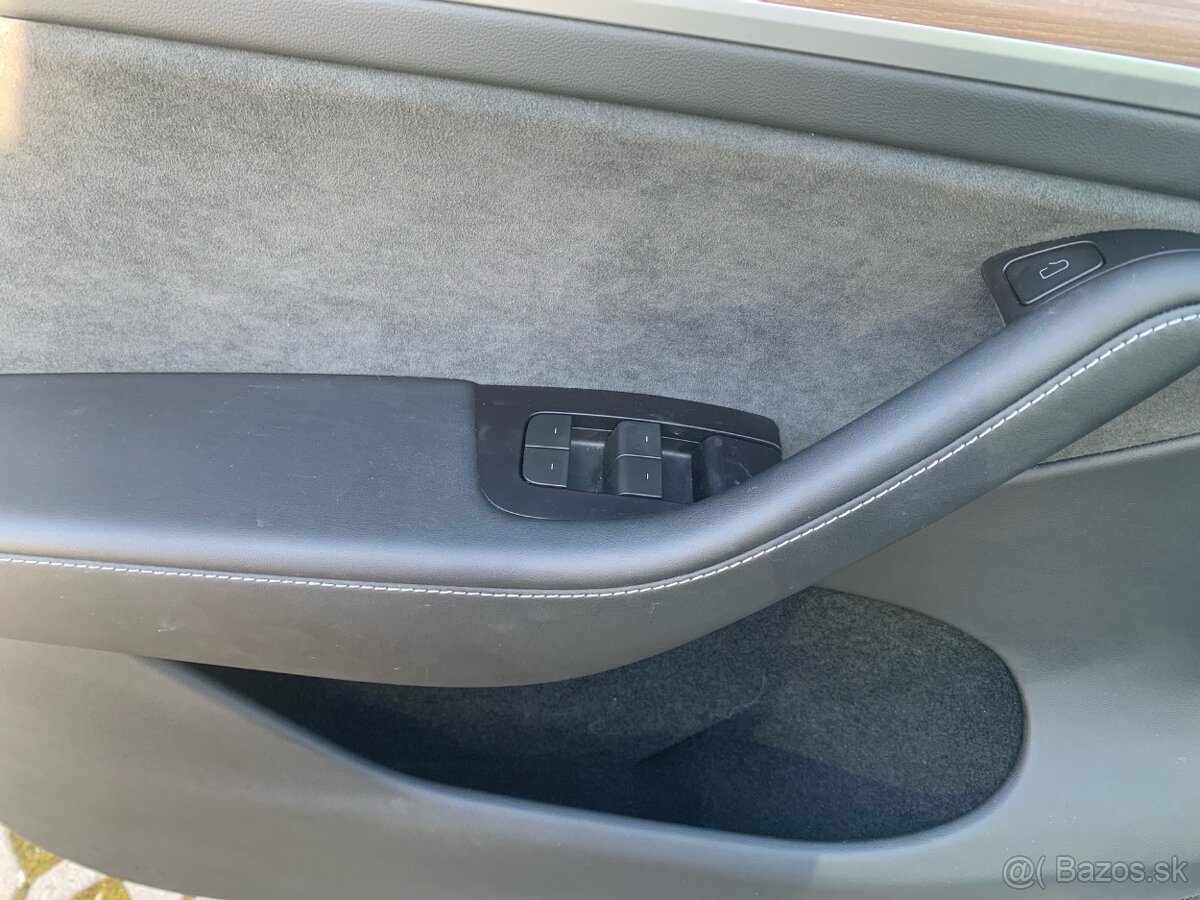 Tesla Model Y 2023 Long Range AWD SoH 95 - 13