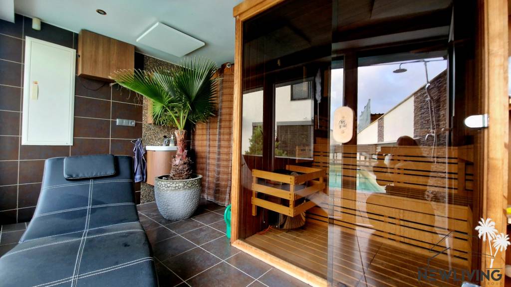 NADŠTANDARDNÝ 5 izbový dom Jánošíkova / Piešťany - 13