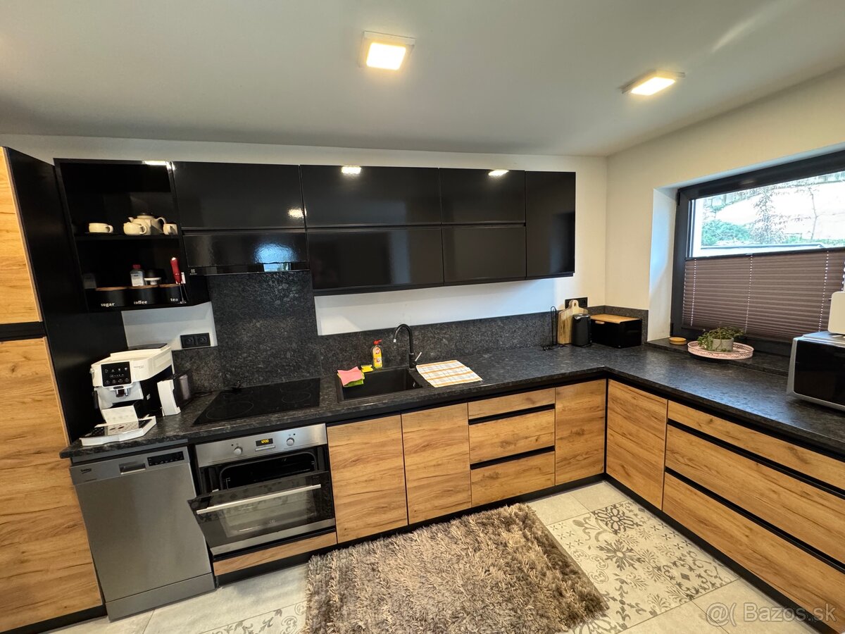 luxusná rekreačná chata v časti Dobrá - 13