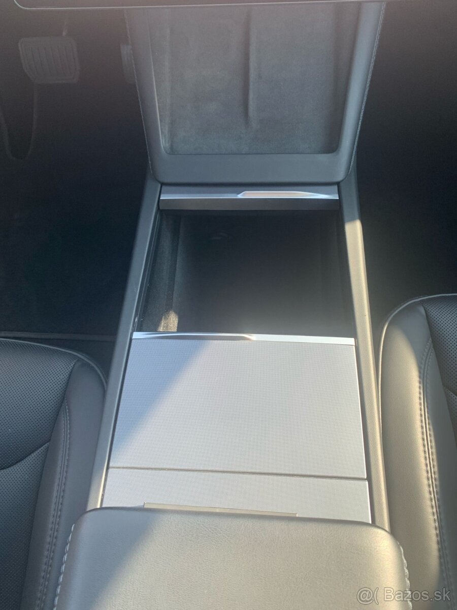 Tesla Model 3 2024 Standard Range - 13