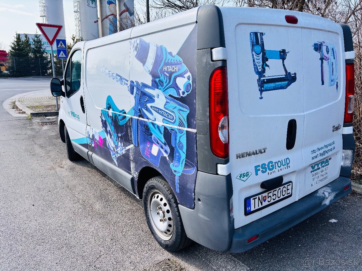 RENAULT trafic 2009, Nafta - 13