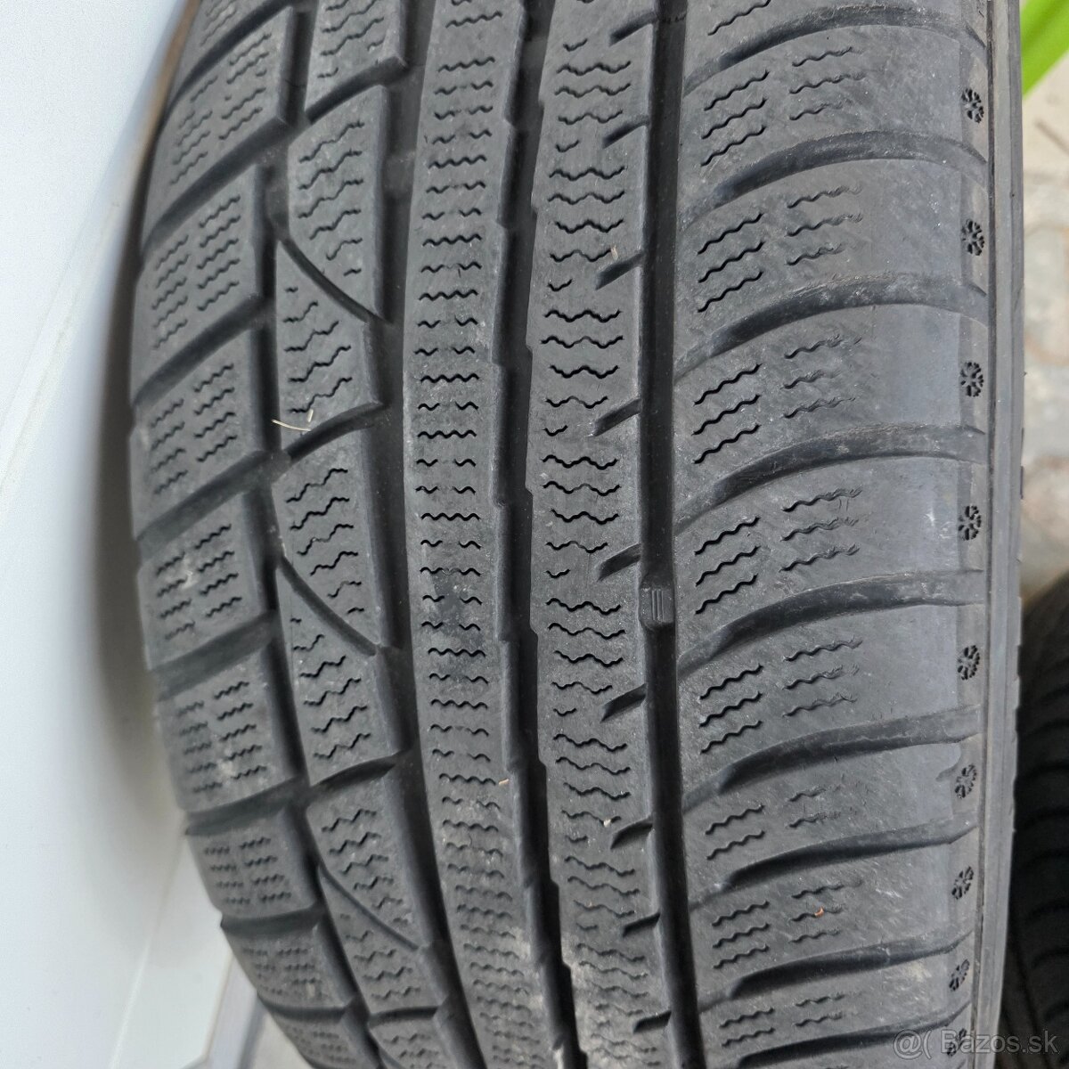 Ford 235/55 R17 - 13