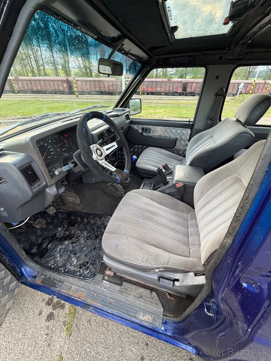 Nissan Patrol Y60 - 13
