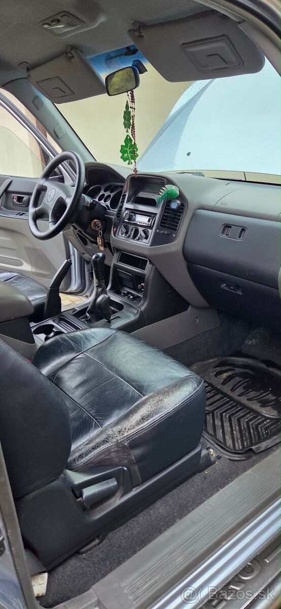 Predam Mitsubushi Pajero - 13