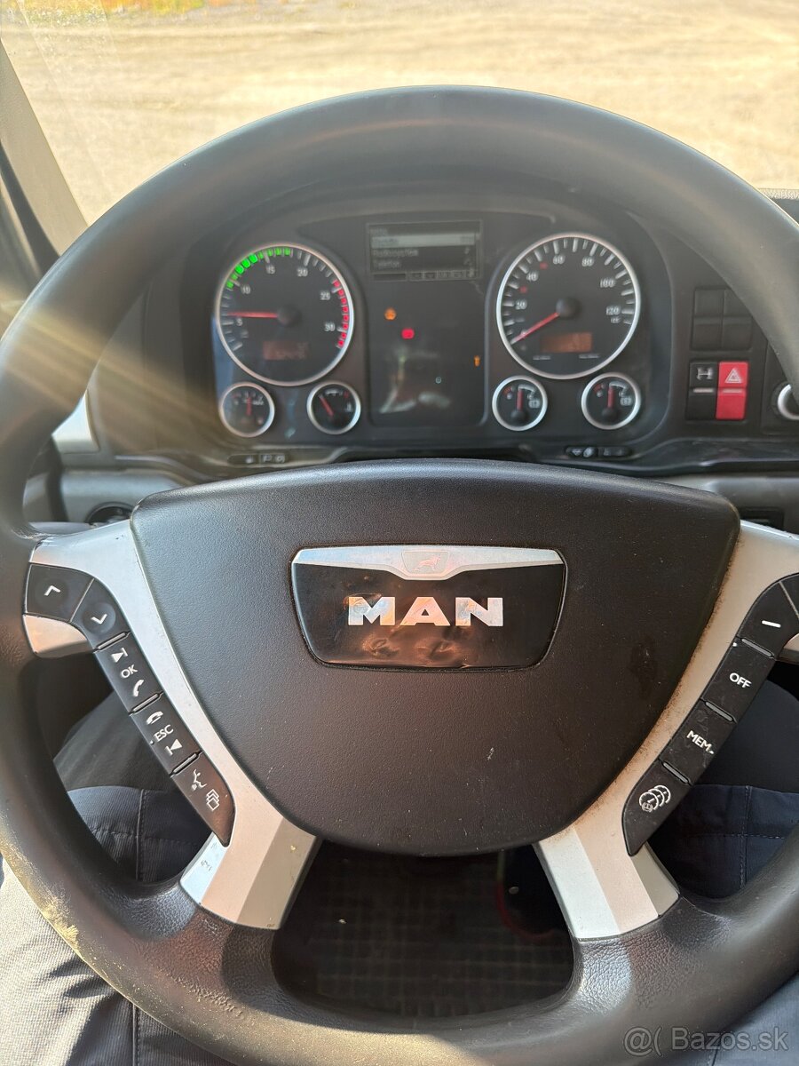 MAN TGX 18.440 s hydraulikou - 13