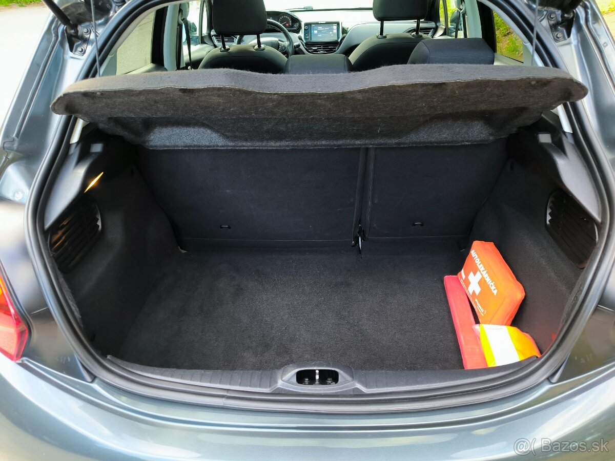 Peugeot 208 1.6 HDI panoráma - 13
