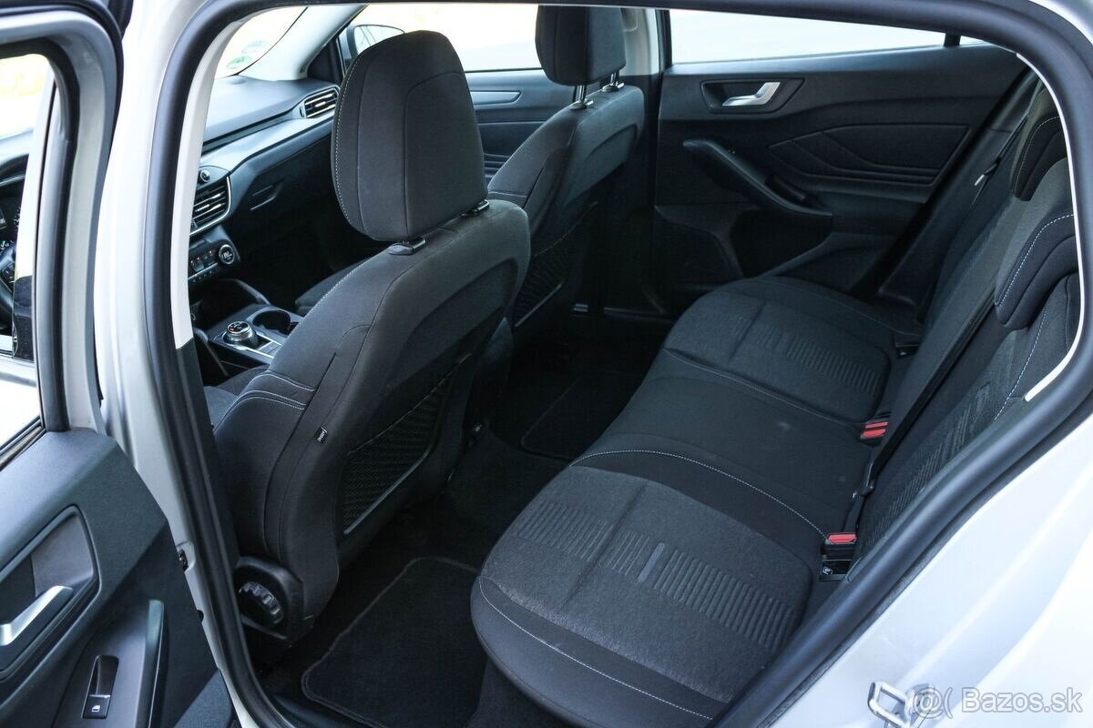 Ford Focus Kombi 2.0 TDCi EcoBlue Active A/T - 13