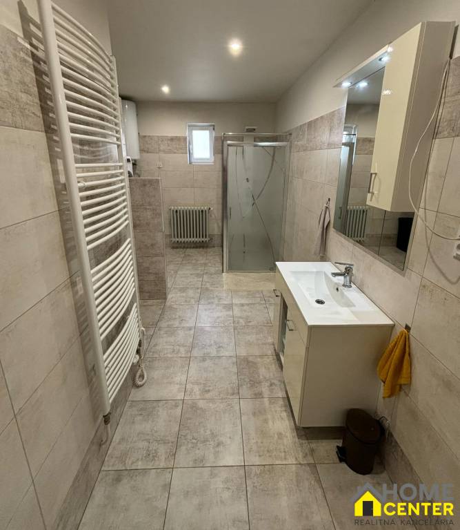 AKCIA : - 10 000,- EUR - RODINNÝ DOM, MUŽLA - 13