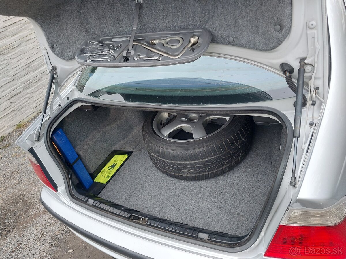 BMW 330d ///M paket - 13