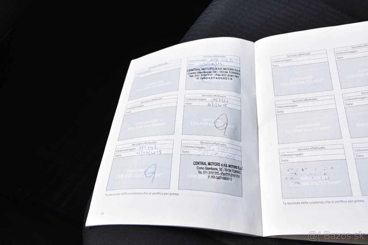 Toyota Avensis Combi - 13