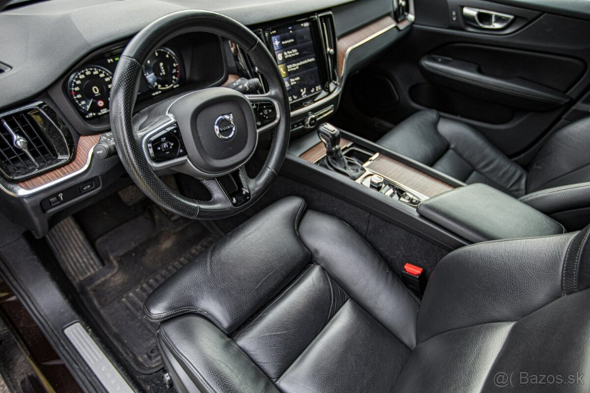 Volvo V60 D3 Momentum Pro A/T - 13