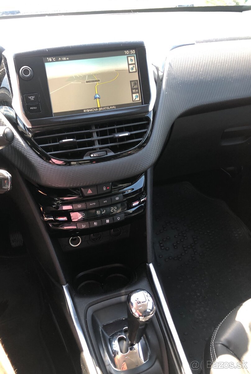 Peugeot 2008 -automat - 13