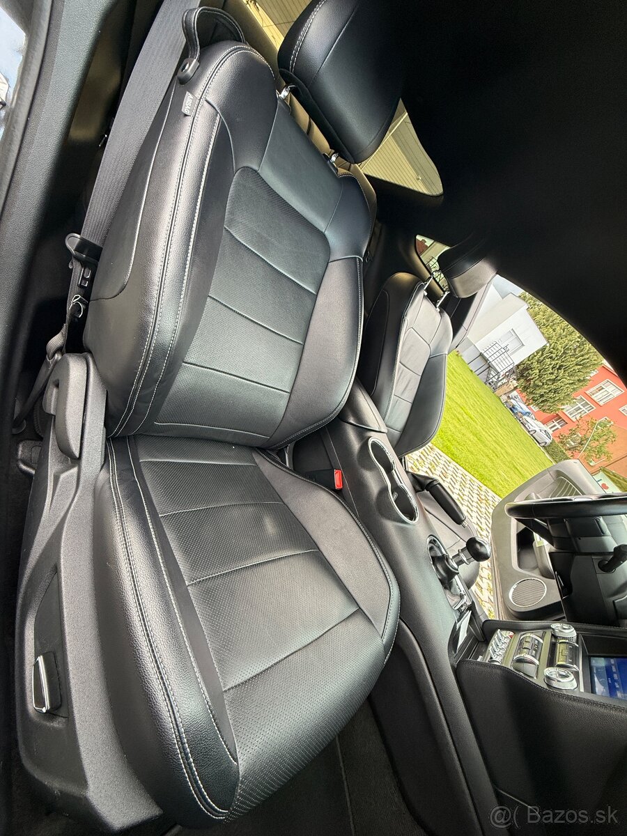 FORD MUSTANG - servisna historia , kupene na SR - 13