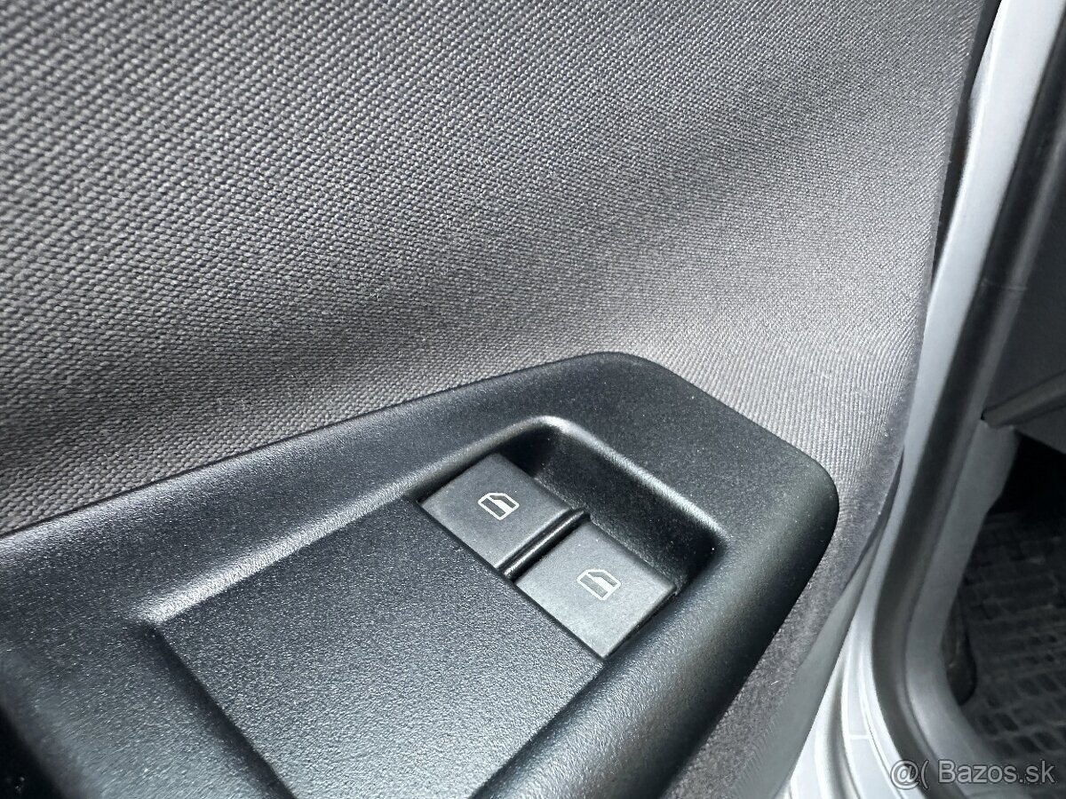 Volkswagen Polo 1.2 benzín 2009 - 13