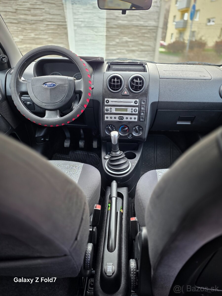 FORD Fusion 1.4 - benzín - 13