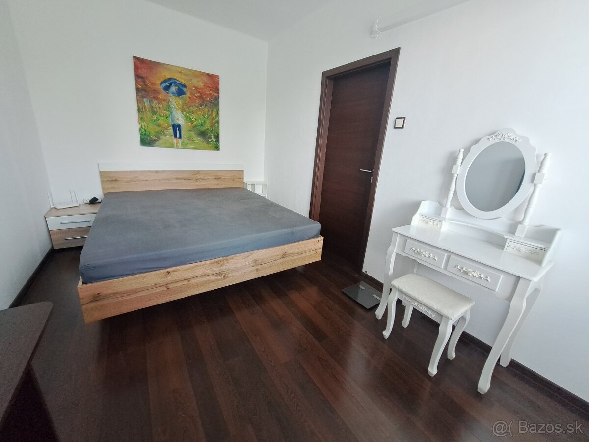 Predám 2-izbový zrekonštruovaný klimatizovaný byt - 13