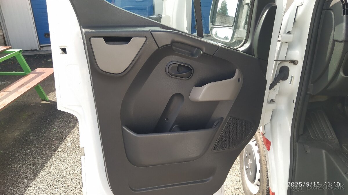 RENAULT MASTER III, odťahovka špecial - 13