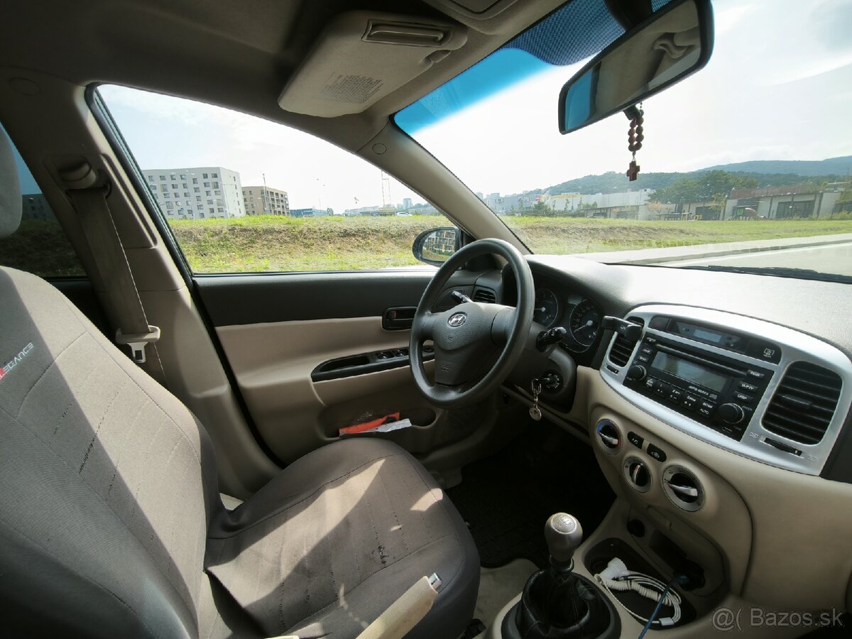 Hyundai Accent 1.5 CRDi (2008) - 13