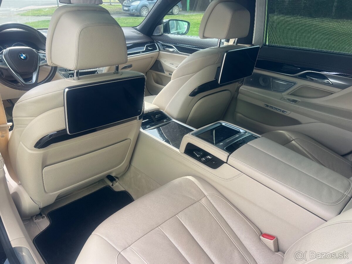 BMW 750Li xDrive - 13