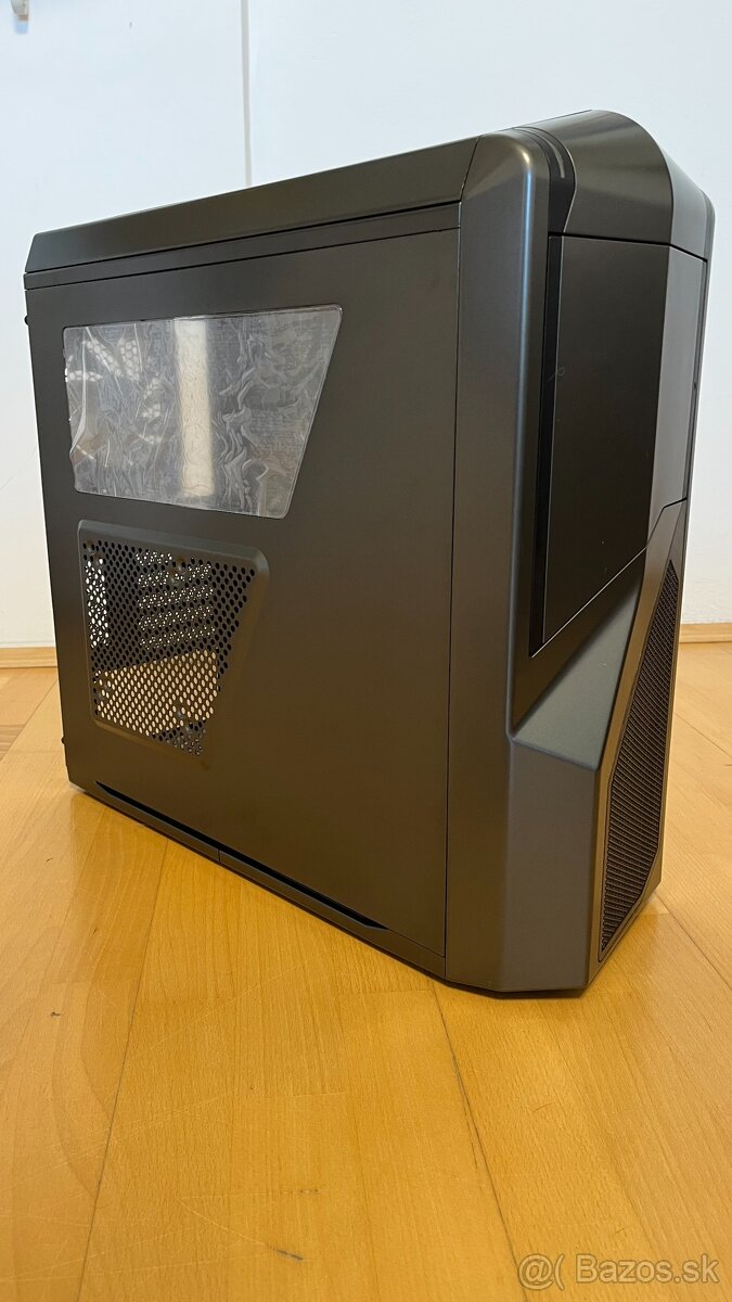 NZXT Phantom 410 - 13