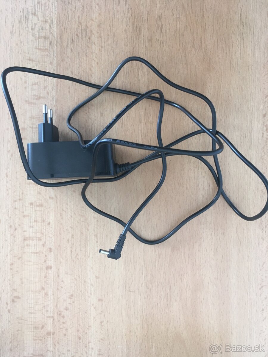 Predam ultrabook UMAX Visionbook 15Wr Plus. - 13