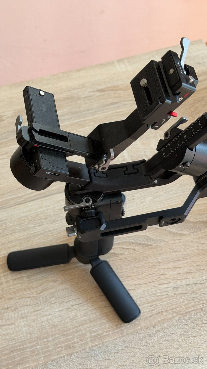 DJI RS 3 Mini + handle smallrig ( stabilizátor ) - 13