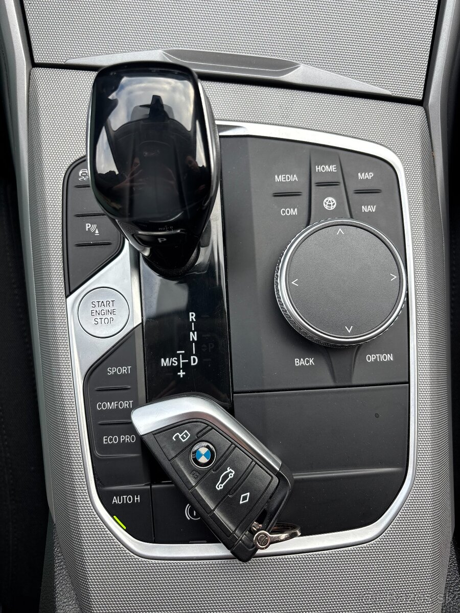 BMW 320d xDrive140kw - 13