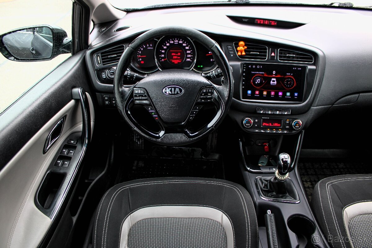 Kia Ceed 1.6 CRDi Platinum - 13