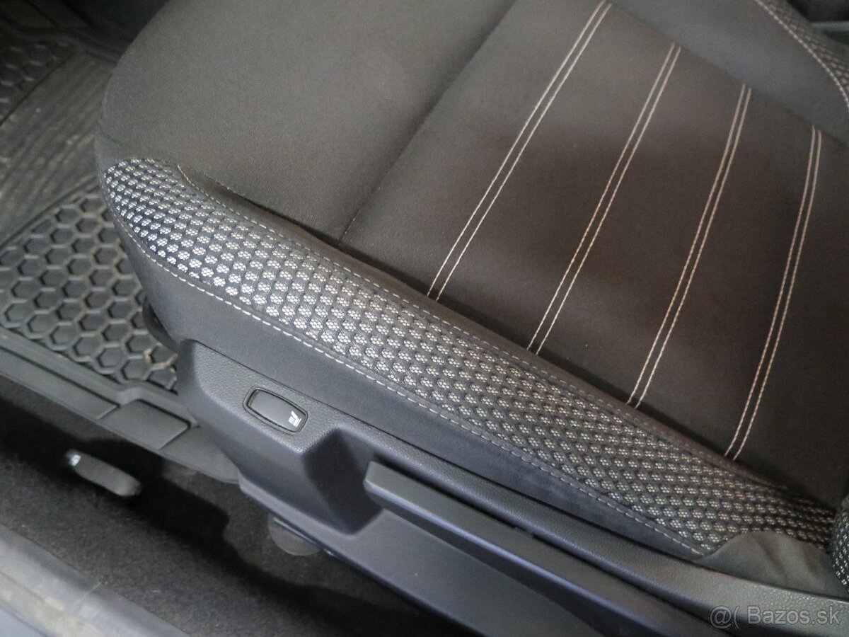 Dacia Duster 1.3TCe 130, navi,kamery,výhřev - 13