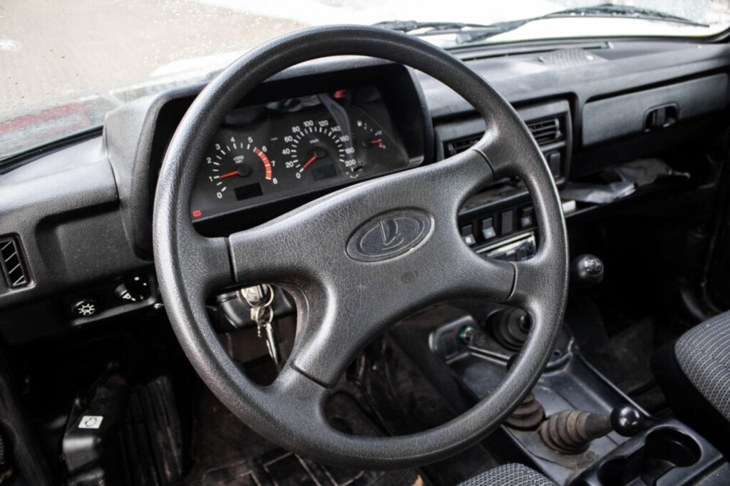 Lada Niva 61kW (2015) - 13