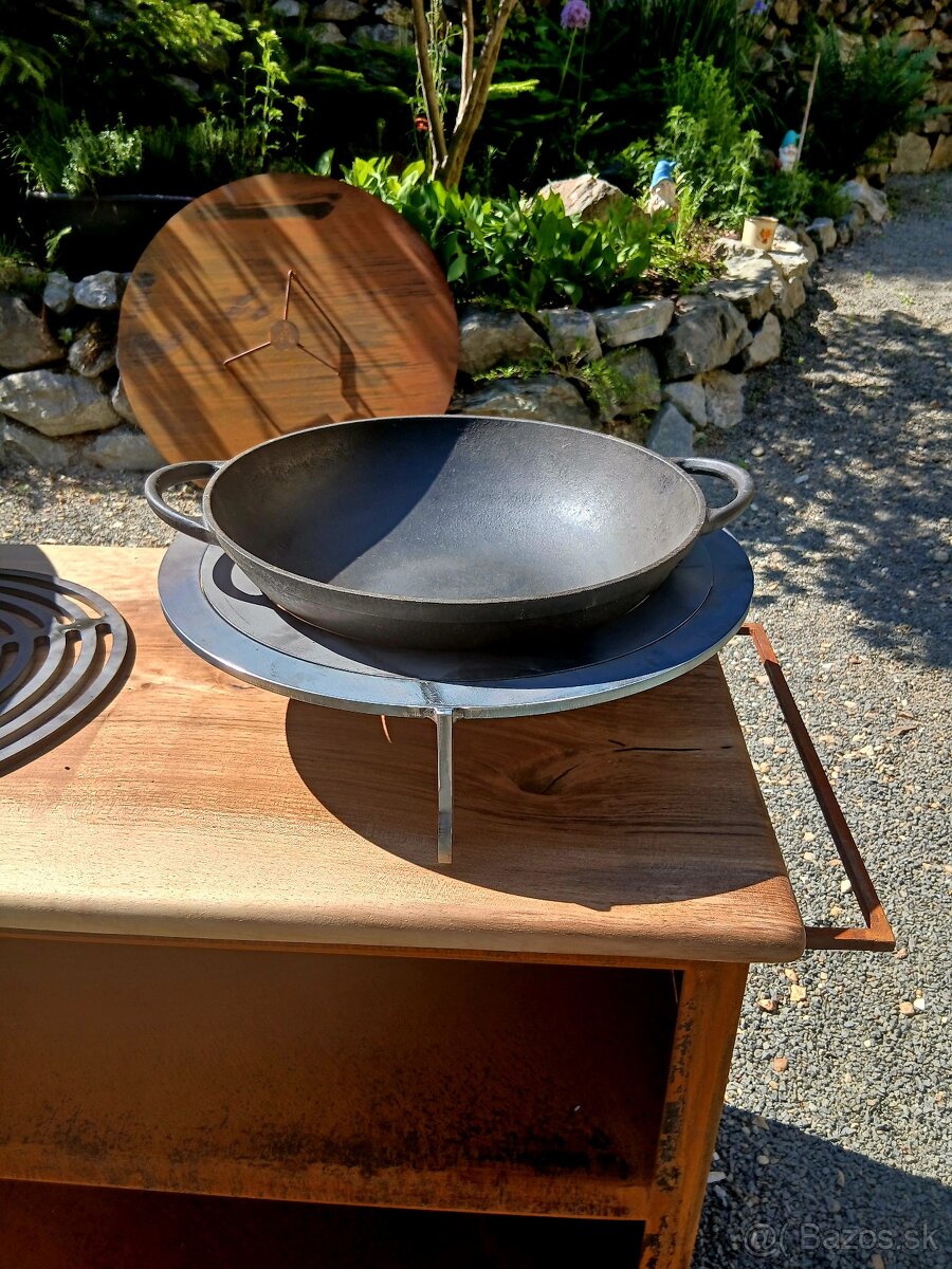 Ohniskový gril corten pult - 13