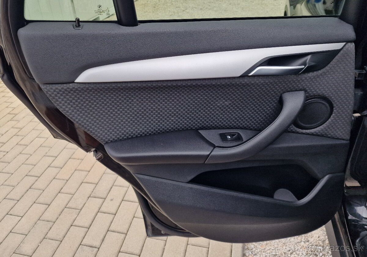 BMW X1 SDRIVE 18D A/T - 13