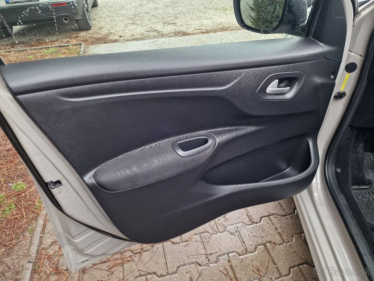 Citroen C-Elysée 1.2 PureTech 83k M5 (benzín) kup. SR - 13