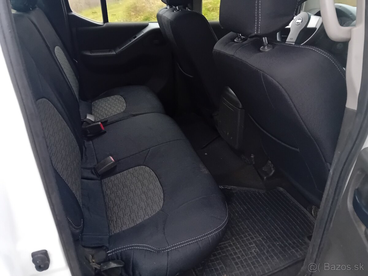 Nissan Navara 2,5 dci 4x4 nová STK a EK - 13