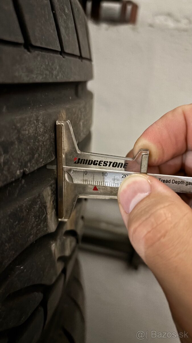 235/50 r18 Dunlop dot0918 - 13