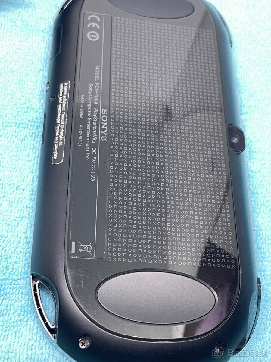 PS vita PCH-1004 oled displej -folia +4gb - 13