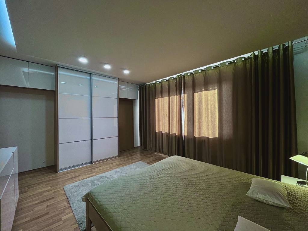 Štýlový 4-izbový byt na prenájom v rodinnom dome, Staré Mest - 13