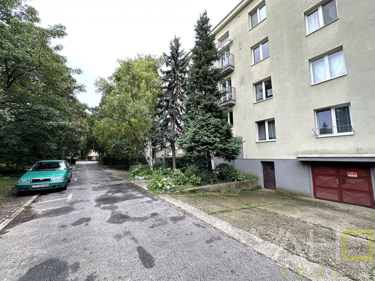 🏡 PREDANÉ 2-izbový byt vo vyhľadávanej lokalite Trnavy – u - 13