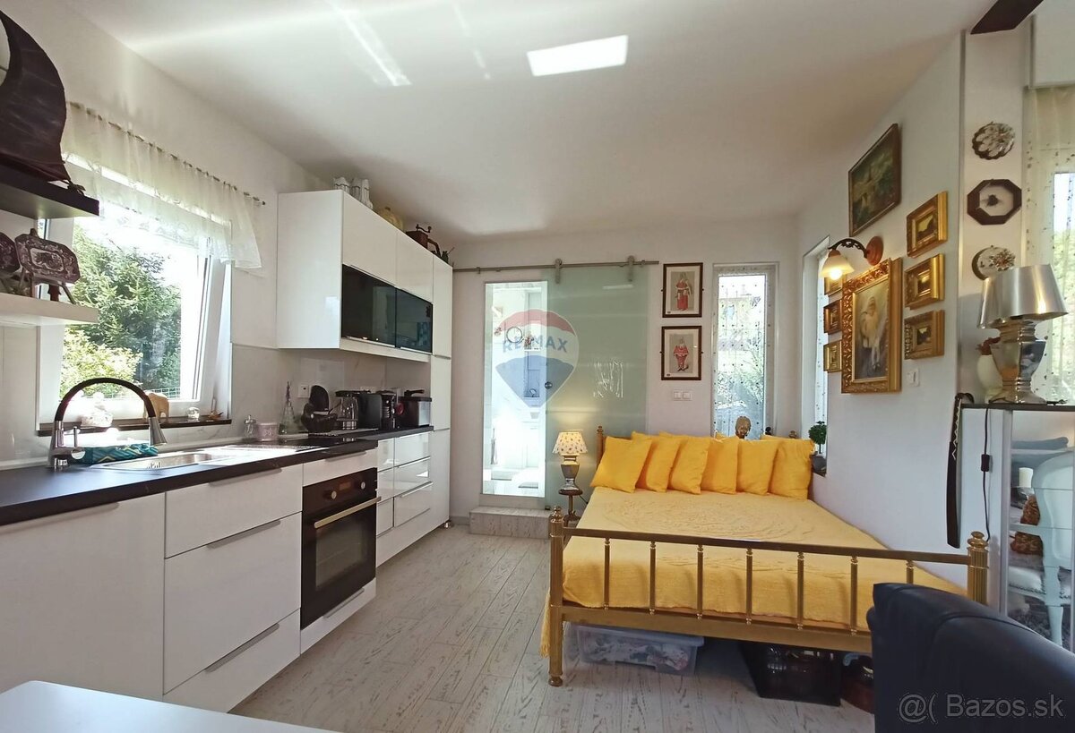 Relax alebo trvalé bývanie na unikátnom mieste na Kysuciach - 13