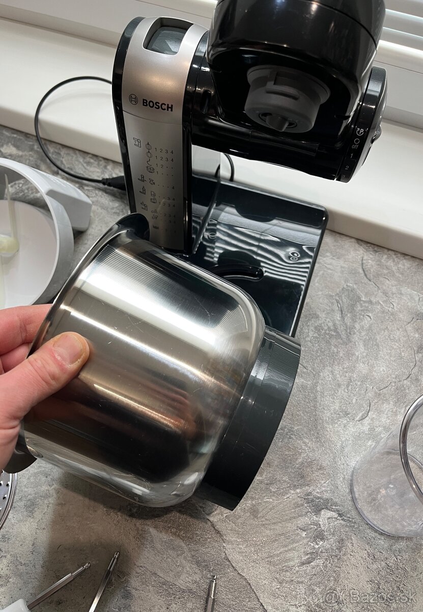 Bosch MUM 48A1/08 kuchynský robot - 13