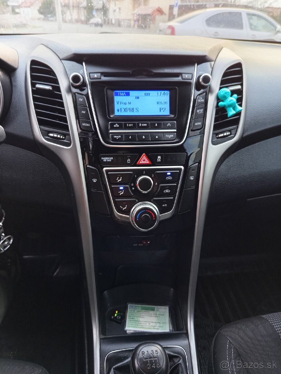 Hyundai i30 1.4i LPG - 13