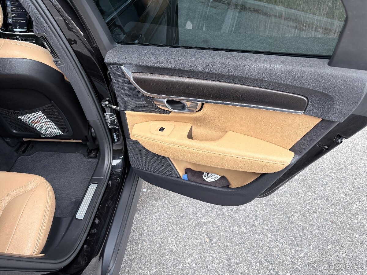 Volvo V90 Cross Country - 13