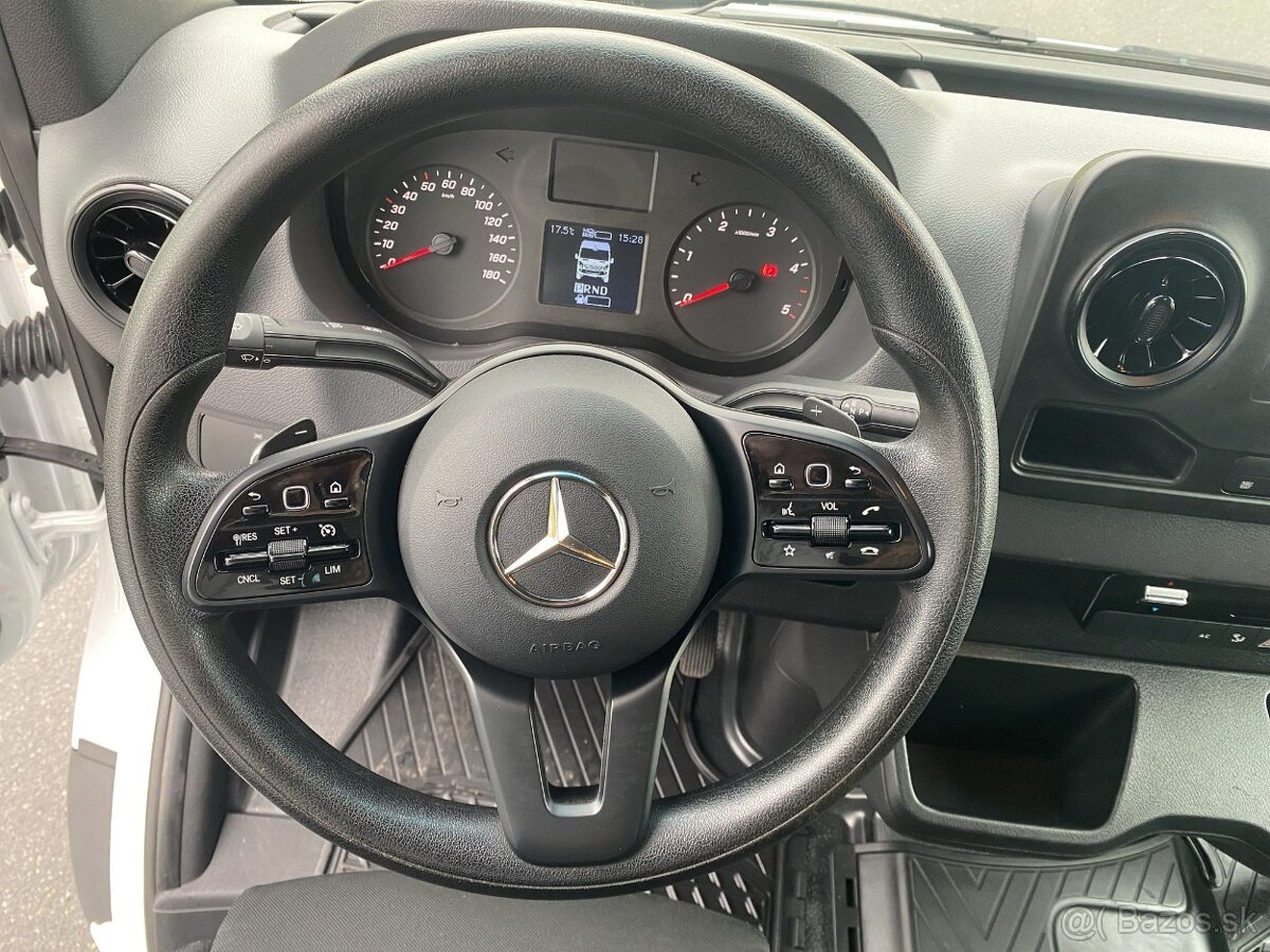 Mercedes Sprinter 516 - 13